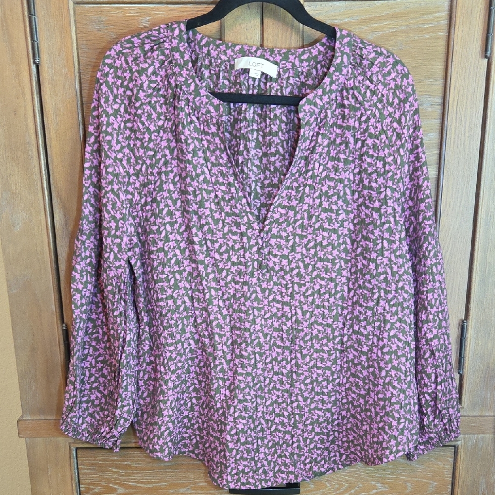 LOFT Pink and Olive Floral Puff Sleeve V-Neck Blouse size L